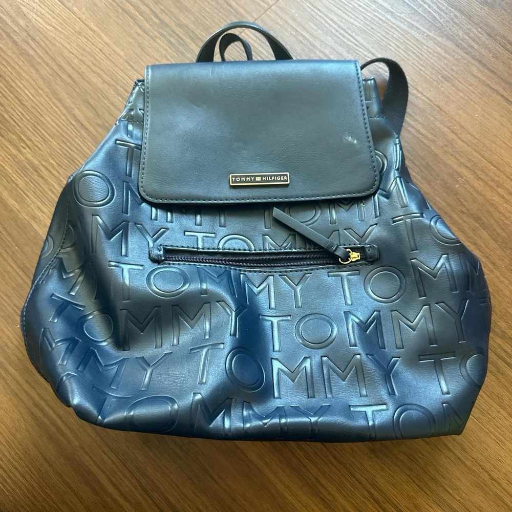 SOLD🔴Navy Blue Tommy Hilfiger mini-backpack